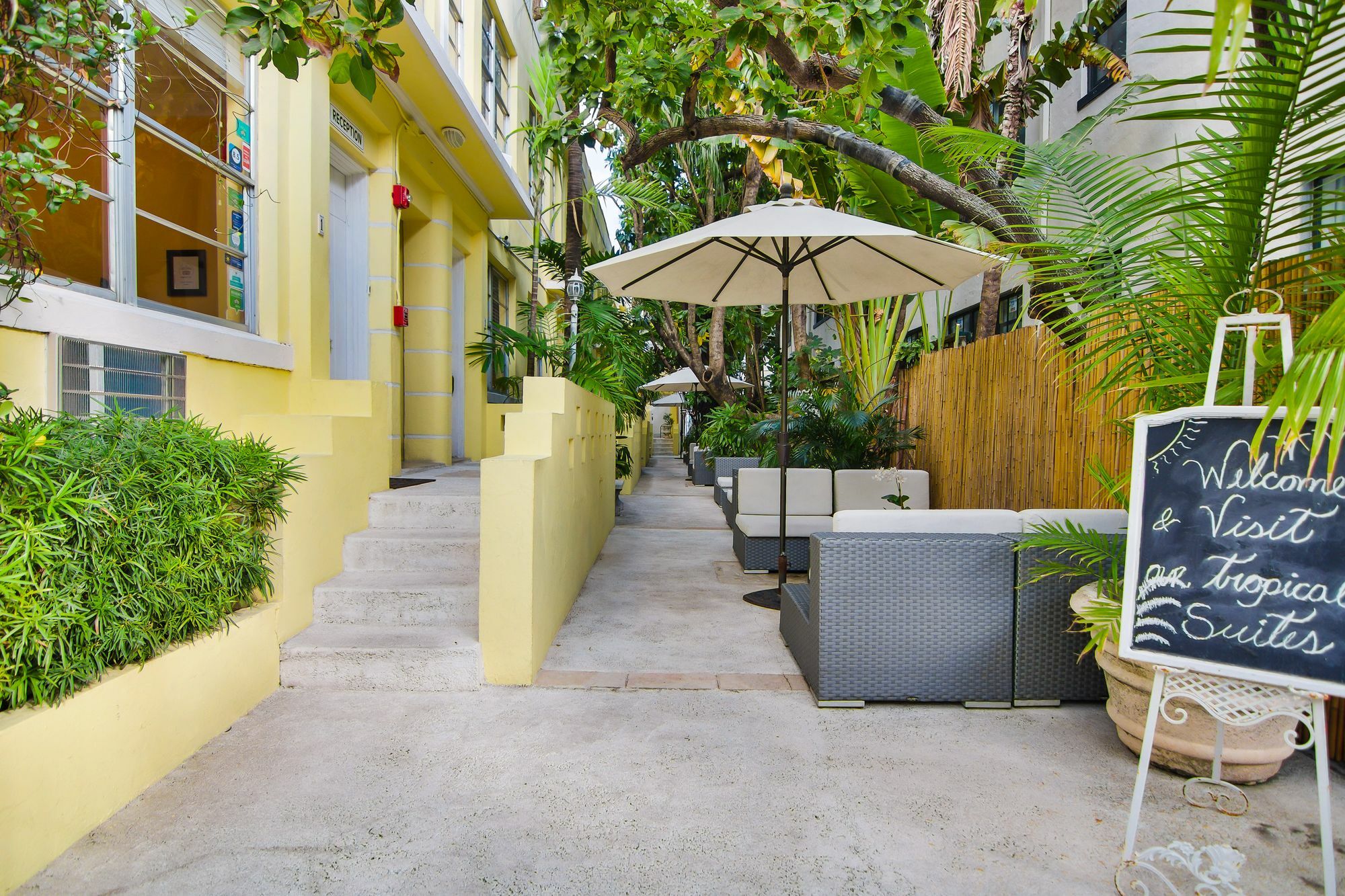 Villa Paradiso Apartment Hotel Miami Beach Exterior photo